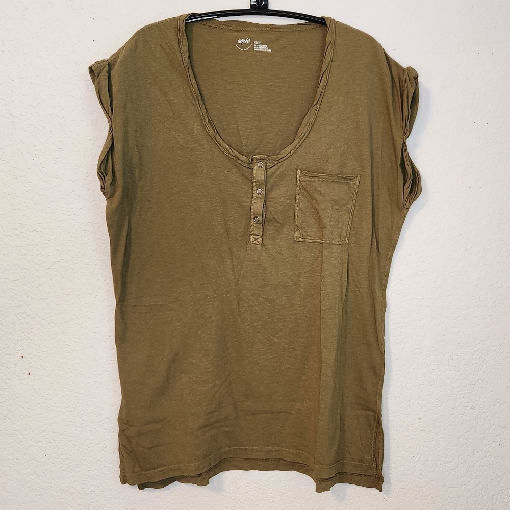 Aerie Oversized Mossy Green Short Sleeve Three‎ Snap Henley Tee, Size S